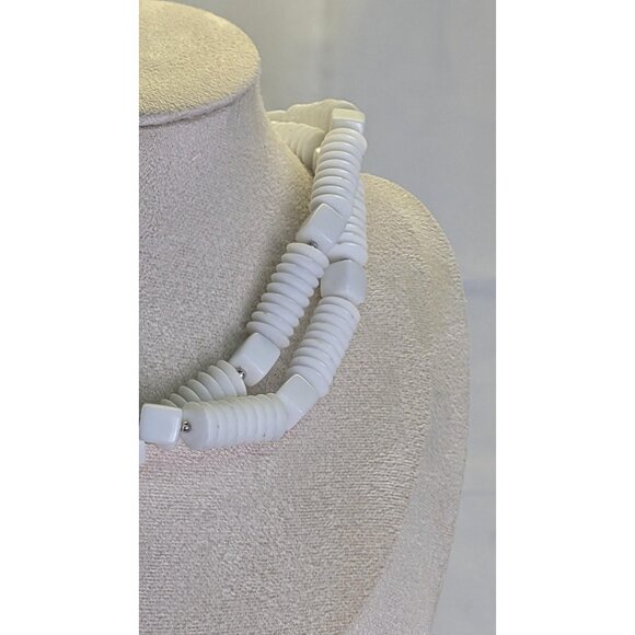 3 for $30 vintage Elegant White and Gold Beaded Necklace - Picture 4 of 8